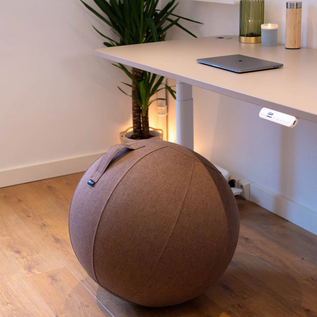 Tabourets actifs et ballons